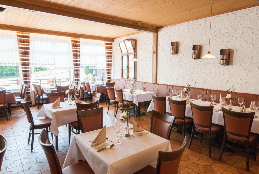 Gasthaus Hotel Pfeifferling Wolfhagen Exteriör bild